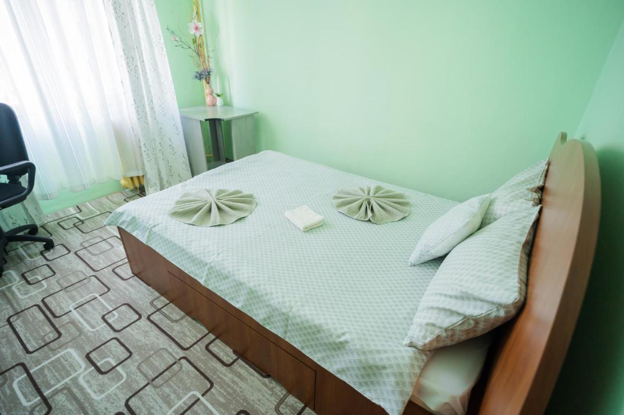 Rustic & Spacious 3Br Apartment Bucharest Exterior photo
